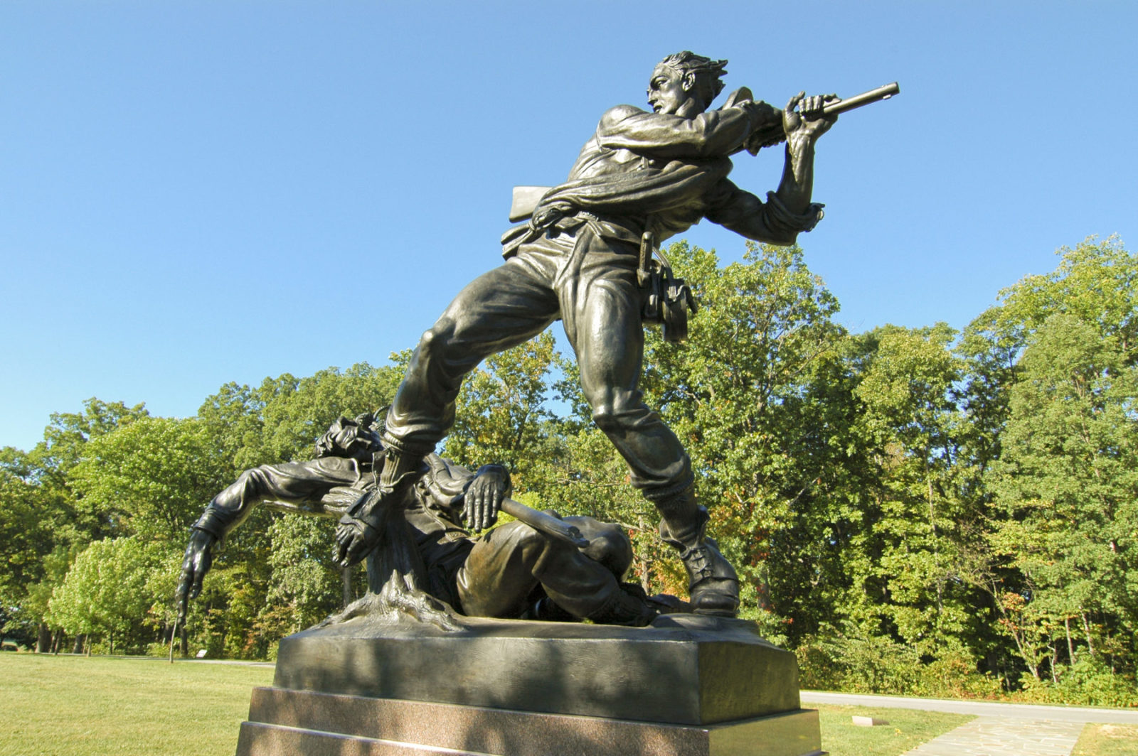 Statue at Gettysburg Tour Package